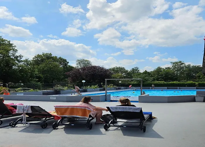 Holiday home Modern With Pond View Nr 687 *